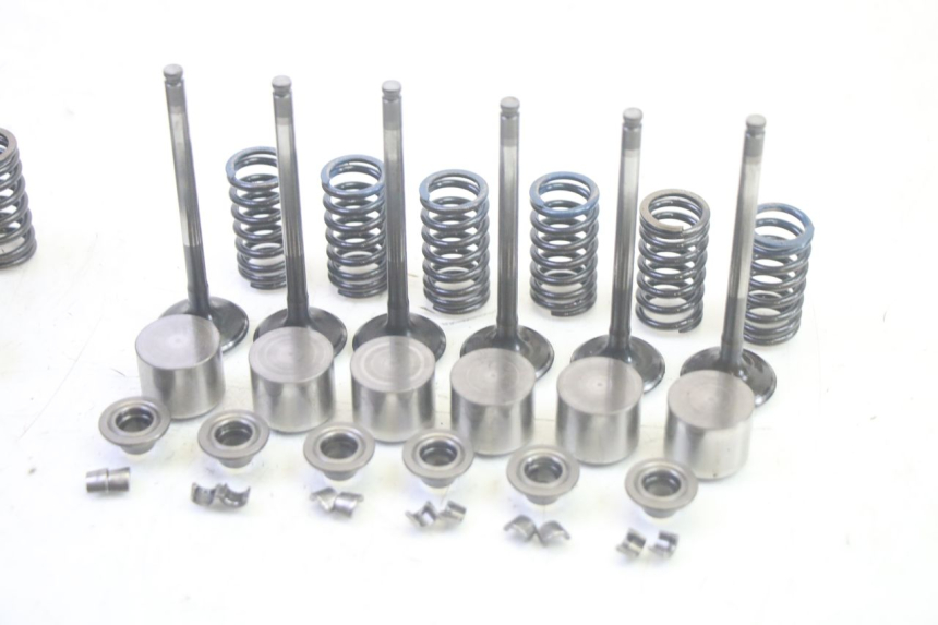 photo de VALVOLA ASPIRAZIONE YAMAHA TDM ABS 900 (2002 - 2014) - Ricambio usato controllato