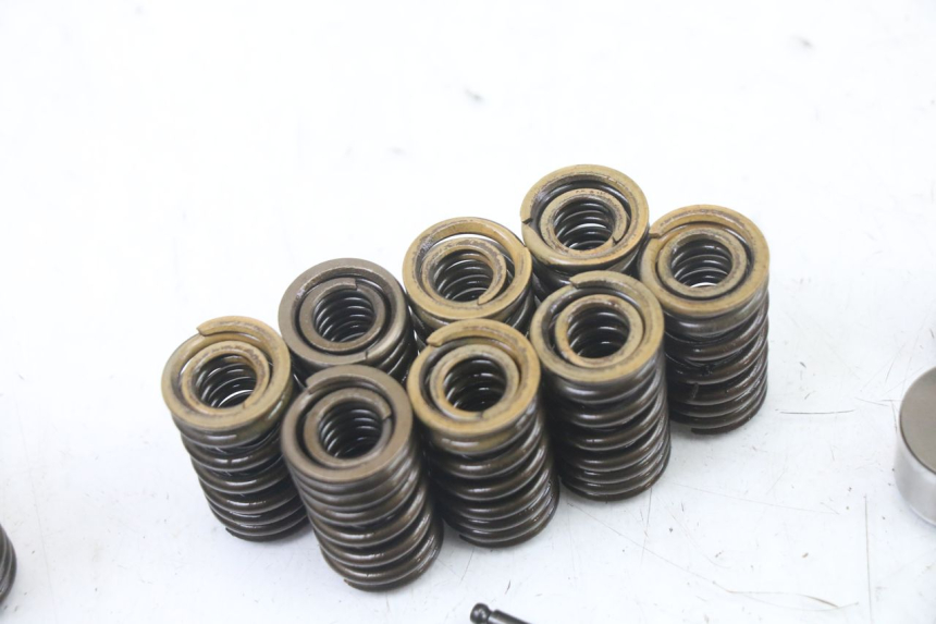 photo de VALVOLA ASPIRAZIONE YAMAHA FZ6 FAZER S2 600 (2007 - 2011)