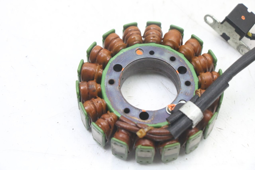 photo de STATORE YAMAHA FZS FAZER 600 (2001 - 2003)