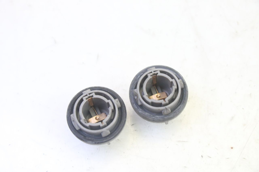 photo de SUPPORTO LAMPADA SUZUKI BURGMAN 125 (2007 - 2014)