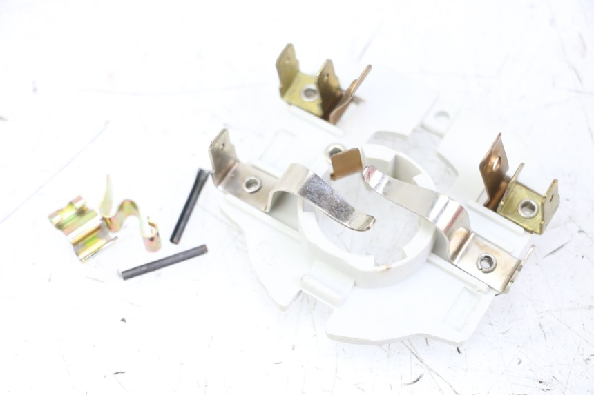 photo de PORTALAMPADA SUZUKI CP 80 (1985 - 1996)