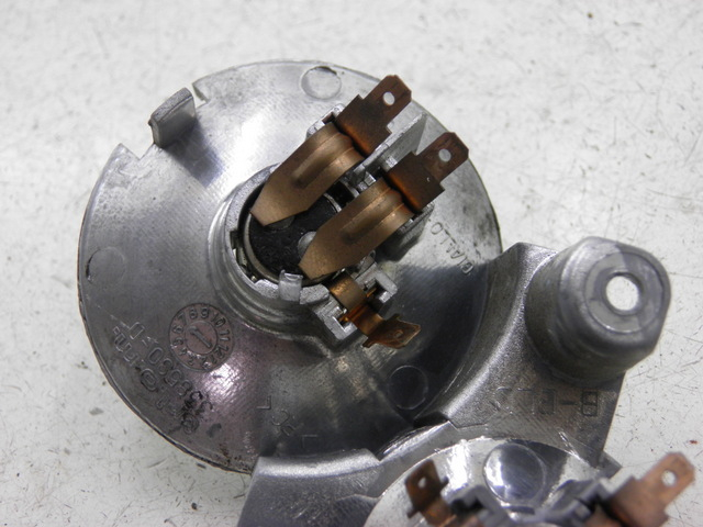 photo de SUPPORTO LAMPADINA PIAGGIO LX 125 (1998 - 2000)