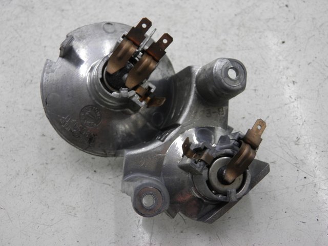 photo de SUPPORTO LAMPADINA PIAGGIO LX 125 (1998 - 2000)