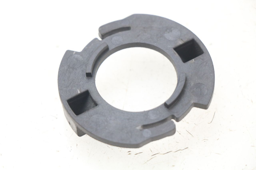 photo de SUPPORTO LAMPADINA PIAGGIO PRIMAVERA 125 (2013 - 2021)