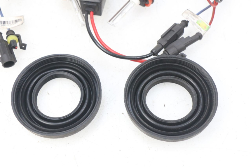 photo de SUPPORTO LAMPADINA YAMAHA XP T-MAX TMAX ABS 530 (2012 - 2015)