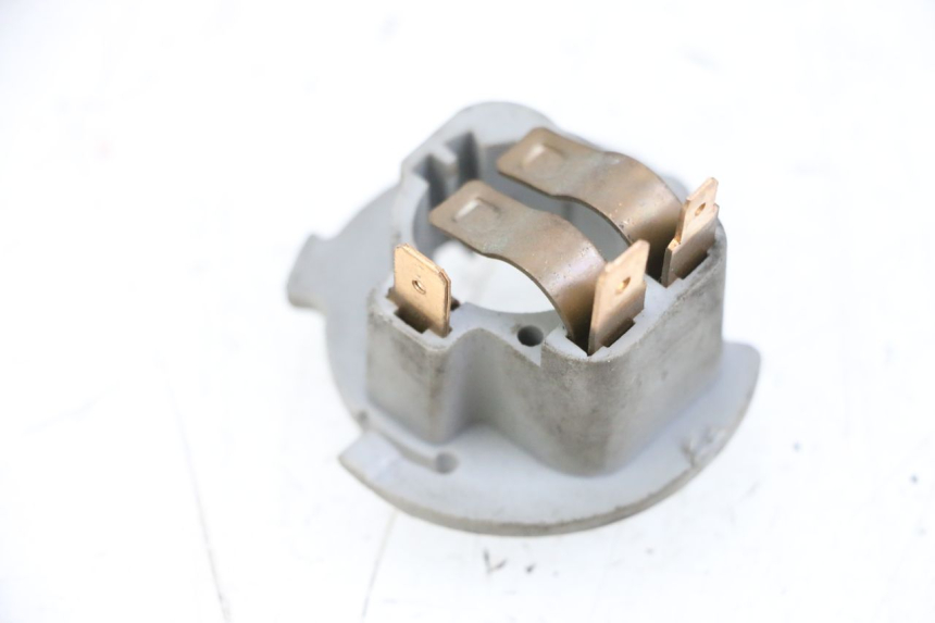 photo de SUPPORTO LAMPADA PIAGGIO ZIP 2T 50 (2009 - 2019) - Dettaglio del componente