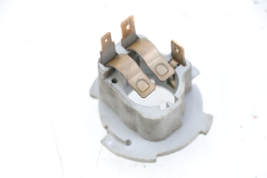 photo de SUPPORTO LAMPADA PIAGGIO ZIP 2T 50 (2009 - 2019) - Zoom sullo stato d'uso