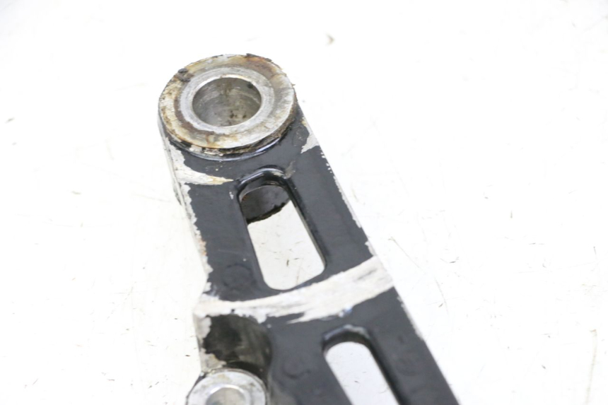 photo de SUPPORTO PINZA POSTERIORE YAMAHA FJ 36Y 1100 (1984 - 1985)