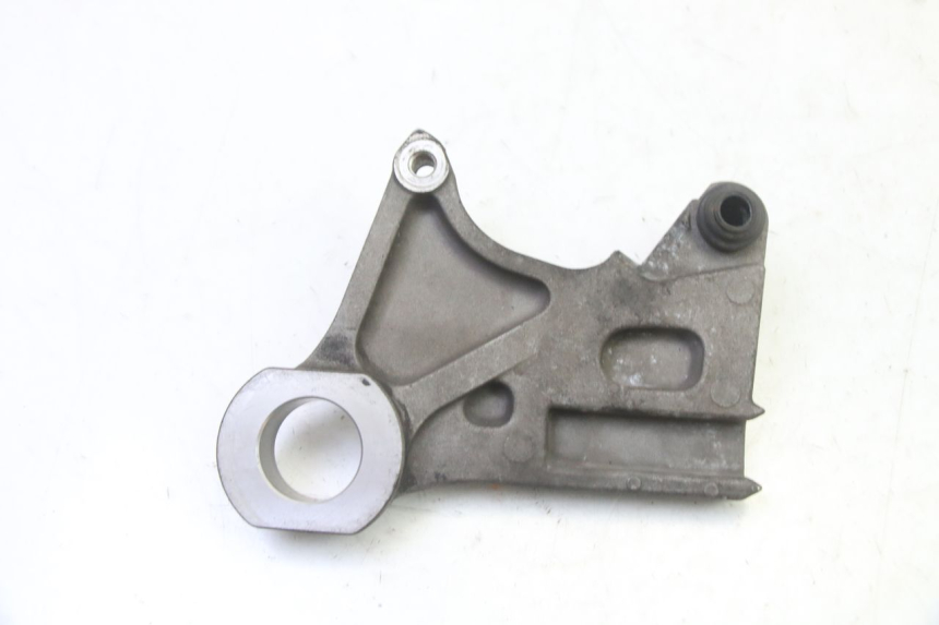 photo de SUPPORTO PINZA POSTERIORE YAMAHA FZ6 FAZER S2 600 (2007 - 2011)