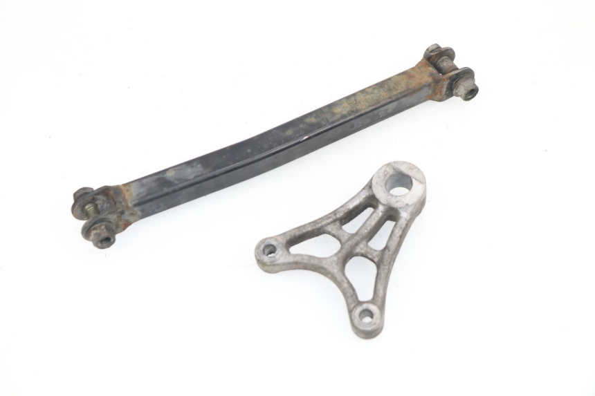photo de SUPPORTO PINZA FRENO POSTERIORE SUZUKI GS GSE 500 (2001 - 2003)