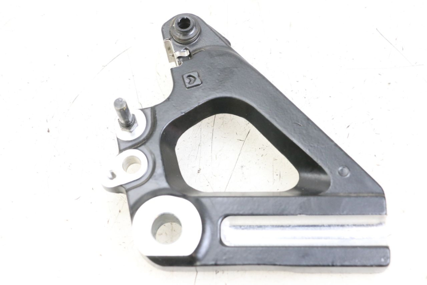 photo de SUPPORTO PINZA POSTERIORE ROYAL ENFIELD CONTINENTAL GT 650 (2019 - 2024)