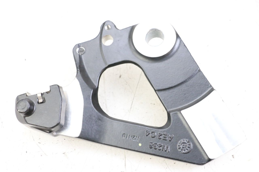 photo de SUPPORTO PINZA POSTERIORE ROYAL ENFIELD CONTINENTAL GT 650 (2019 - 2024)