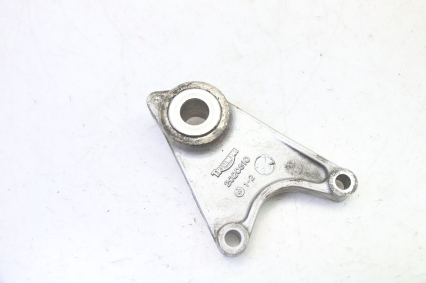 photo de SUPPORTO PINZA POSTERIORE TRIUMPH SPRINT 900 (1995 - 1998)