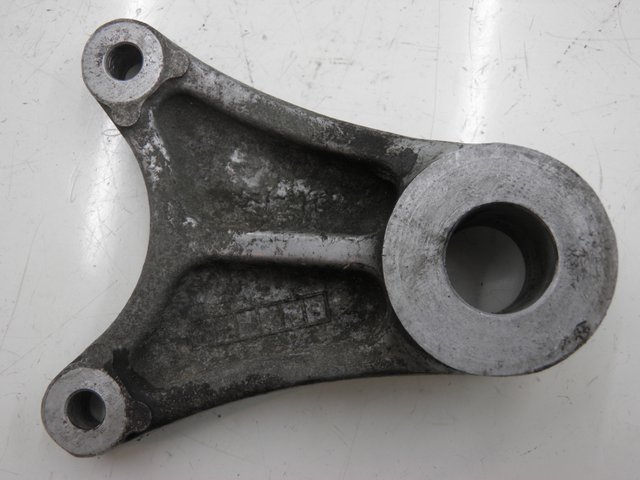 photo de SUPPORTO PINZA FRENO POSTERIORE SUZUKI GSF N BANDIT 600 (1996 - 1999)