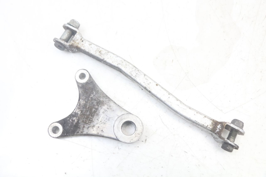 photo de SUPPORTO PINZA FRENO POSTERIORE SUZUKI SV N 650 (1999 - 2002)