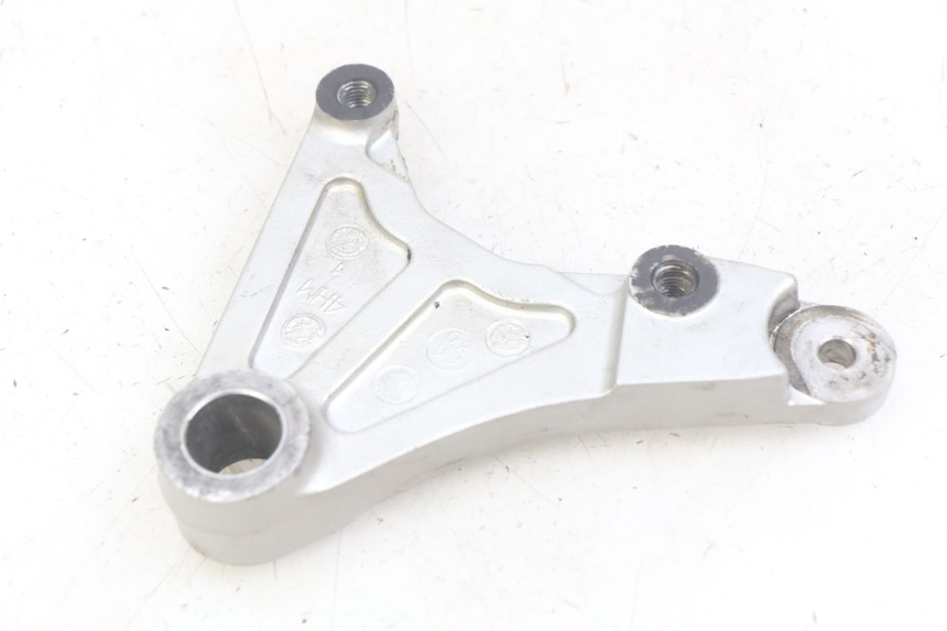 photo de SUPPORTO PINZA FRENO POSTERIORE YAMAHA FZS FAZER 600 (1998 - 2001)