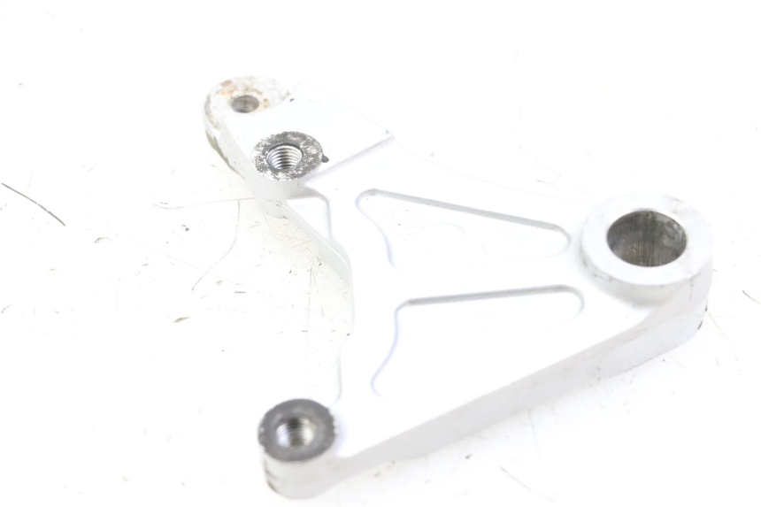 photo de SUPPORTO PINZA FRENO POSTERIORE YAMAHA FZS FAZER 600 (2001 - 2003)