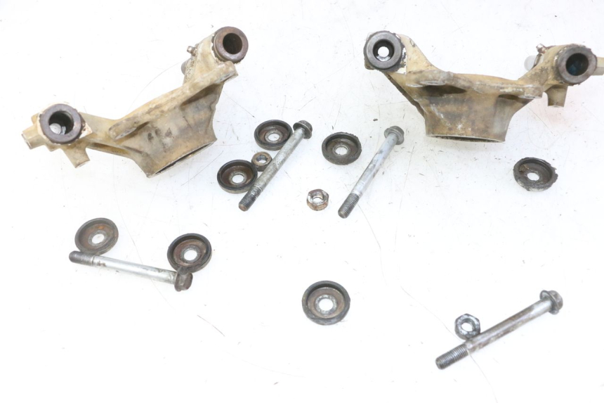 photo de SUPPORTO PINZA POSTERIORE YAMAHA YFM GRIZZLY 550 (2008 - 2015)