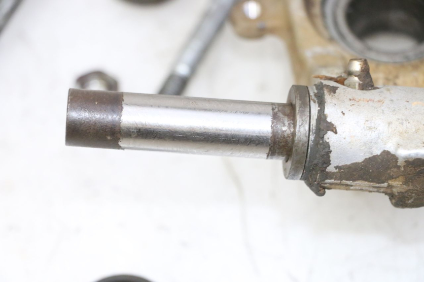 photo de SUPPORTO PINZA POSTERIORE YAMAHA YFM GRIZZLY 550 (2008 - 2015)