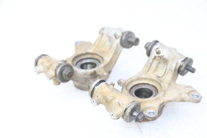 photo de SUPPORTO PINZA POSTERIORE YAMAHA YFM GRIZZLY 550 (2008 - 2015)