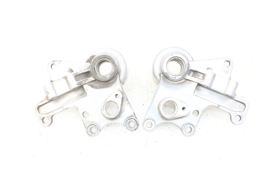 photo de SUPPORTO PINZA ANTERIORE PIAGGIO IE MP3 YOURBAN 300 (2011 - 2016)