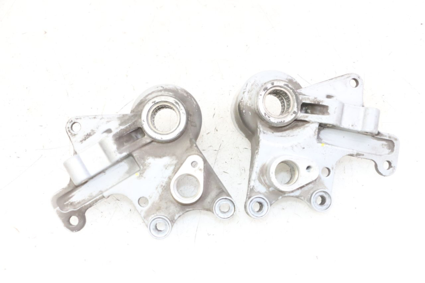 photo de SUPPORTO PINZA ANTERIORE PIAGGIO MP3 LT 400 (2007 - 2012)