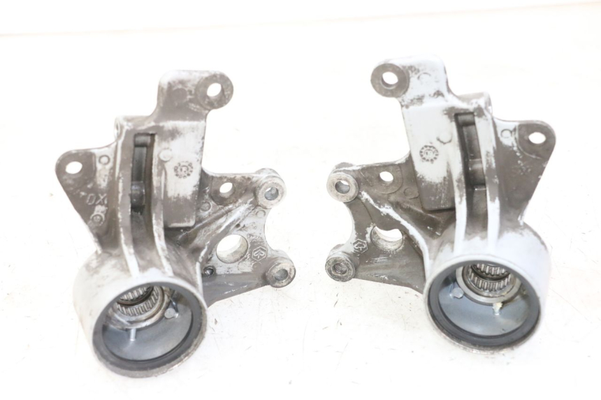 photo de SUPPORTO PINZA ANTERIORE PIAGGIO MP3 LT 400 (2007 - 2012)