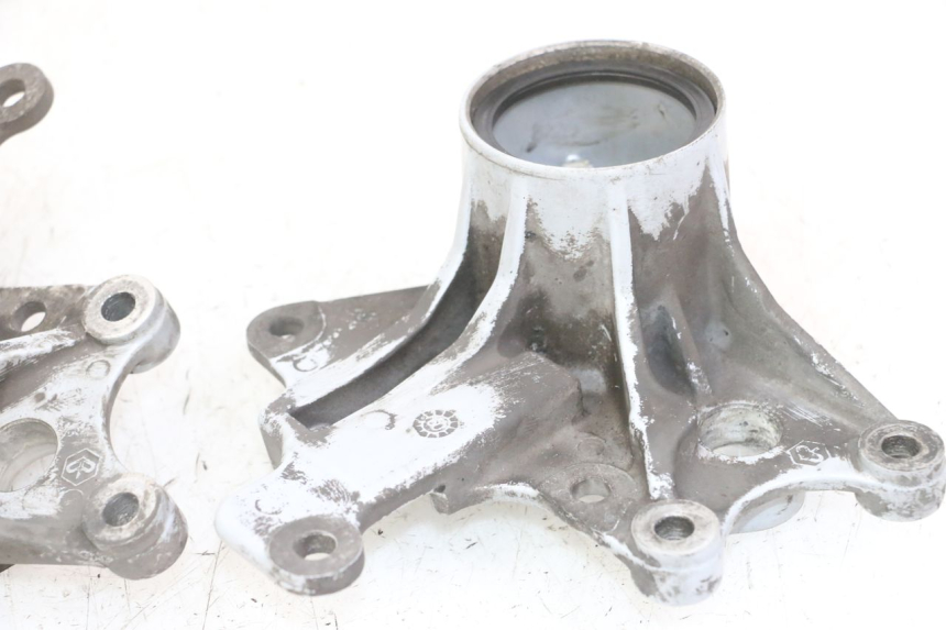 photo de SUPPORTO PINZA ANTERIORE PIAGGIO MP3 LT 400 (2007 - 2012)