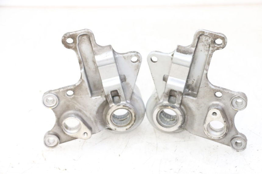 photo de SUPPORTO PINZA ANTERIORE PIAGGIO MP3 LT 300 (2010 - 2016)