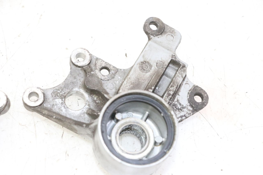 photo de SUPPORTO PINZA ANTERIORE PIAGGIO MP3 LT 300 (2010 - 2016)