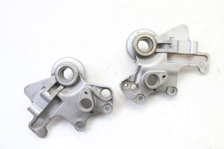 photo de SUPPORTO PINZA ANTERIORE PIAGGIO MP3 500 (2014 - 2016)