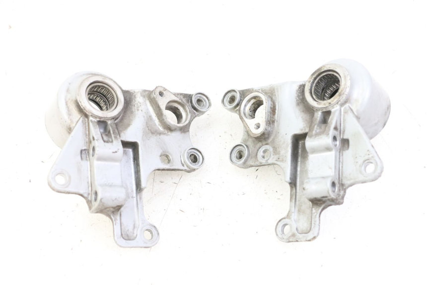 photo de SUPPORTO PINZA ANTERIORE PIAGGIO MP3 125 (2006 - 2014)