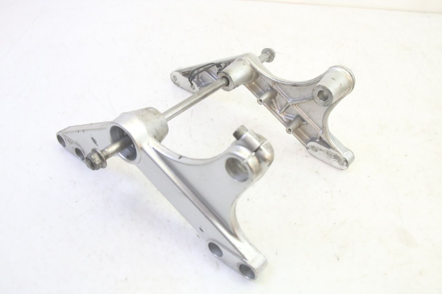 photo de SUPPORTO MOTORE SUZUKI DL V STROM 1000 (2002 - 2007) - Dettaglio del componente