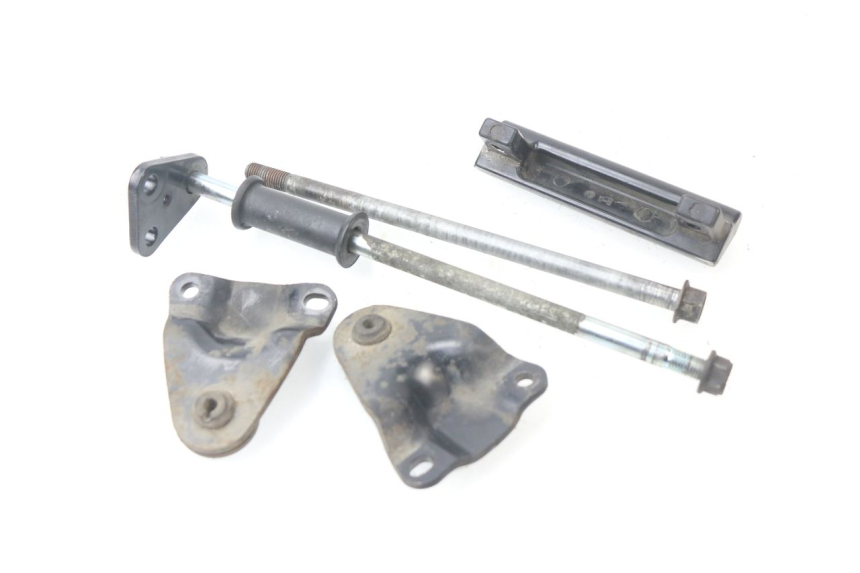 photo de SUPPORTO MOTORE KAWASAKI GTR 1000 (1994 - 2004)