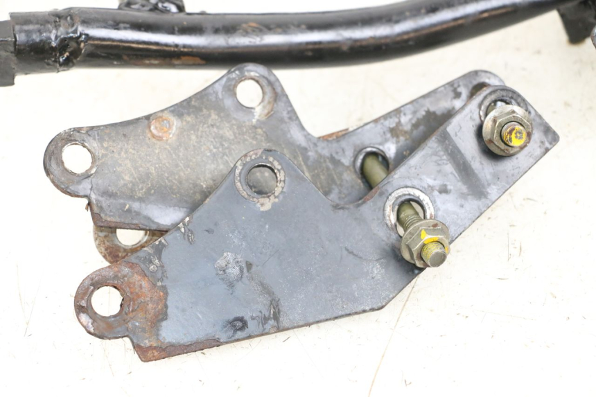 photo de SUPPORTO MOTORE JINLUN JL HIGHLANDER 125 (2007 - 2015) - Primo piano tecnico