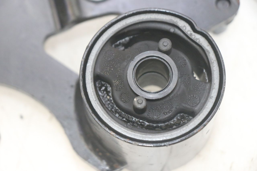 photo de SUPPORTO MOTORE PIAGGIO MP3 HPE 300 (2019 - 2026) - Marcature e riferimenti originali