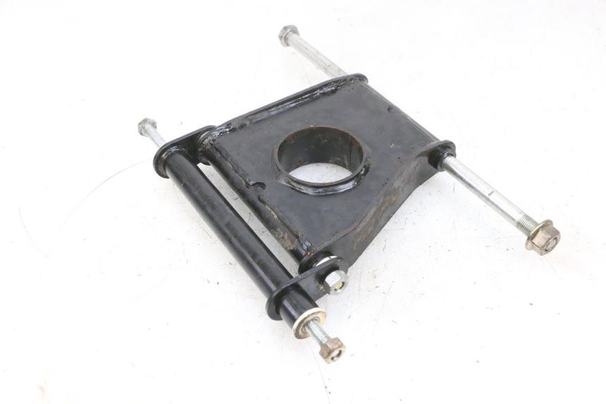 photo de SUPPORTO MOTORE PIAGGIO MP3 LT 400 (2007 - 2012) - Altra angolazione