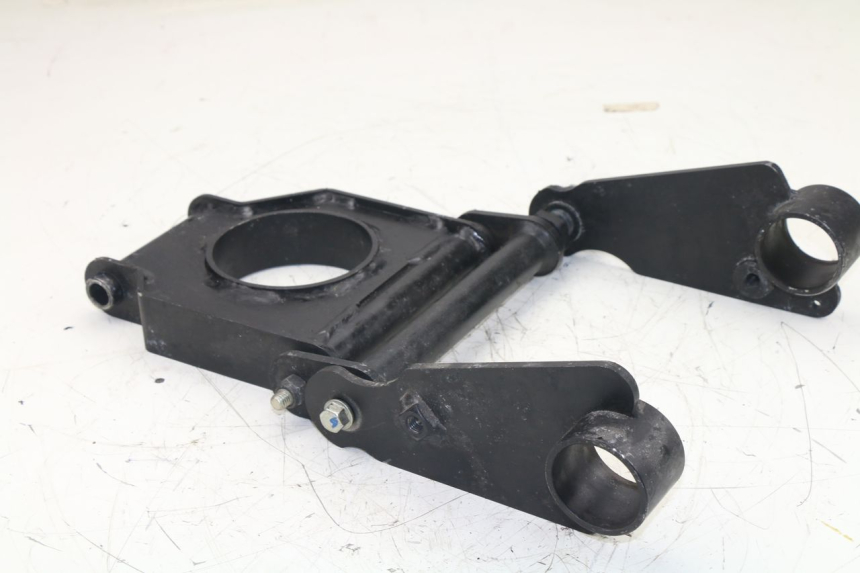 photo de SUPPORTO MOTORE PEUGEOT METROPOLIS 400 (2011 - 2016)
