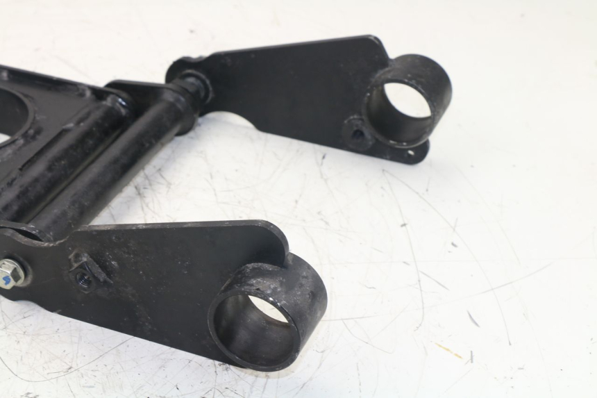 photo de SUPPORTO MOTORE PEUGEOT METROPOLIS 400 (2011 - 2016)