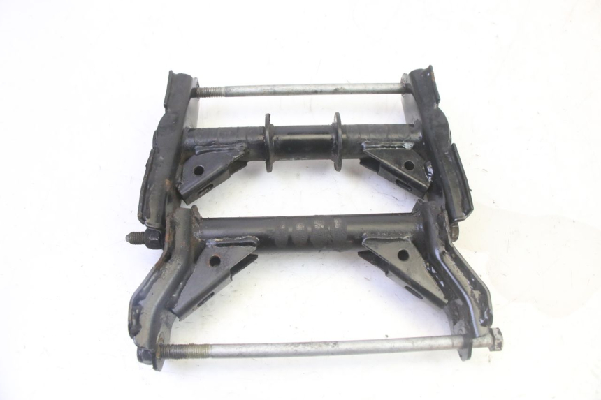 photo de SUPPORTO MOTORE PEUGEOT SATELIS 125 (2013 - 2018)