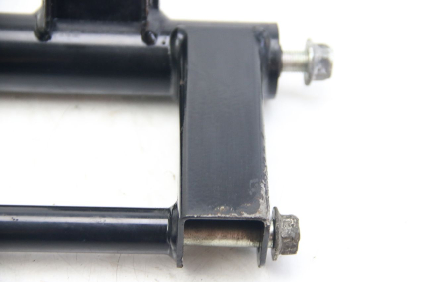 photo de SUPPORTO MOTORE SUZUKI SIXTEEN 125 (2008 - 2010)