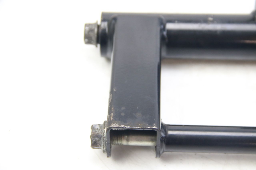 photo de SUPPORTO MOTORE SUZUKI SIXTEEN 125 (2008 - 2010)