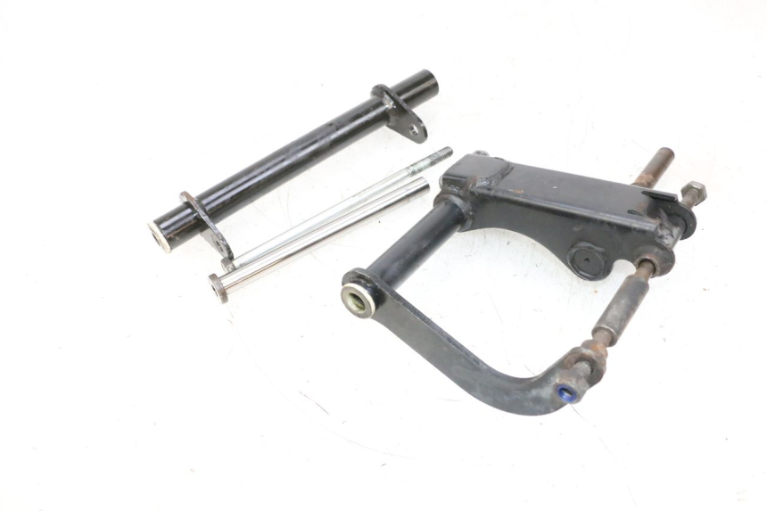 photo de SUPPORTO MOTORE PIAGGIO VESPA GTS SUPER IE 125 (2009 - 2016) - Vista principale