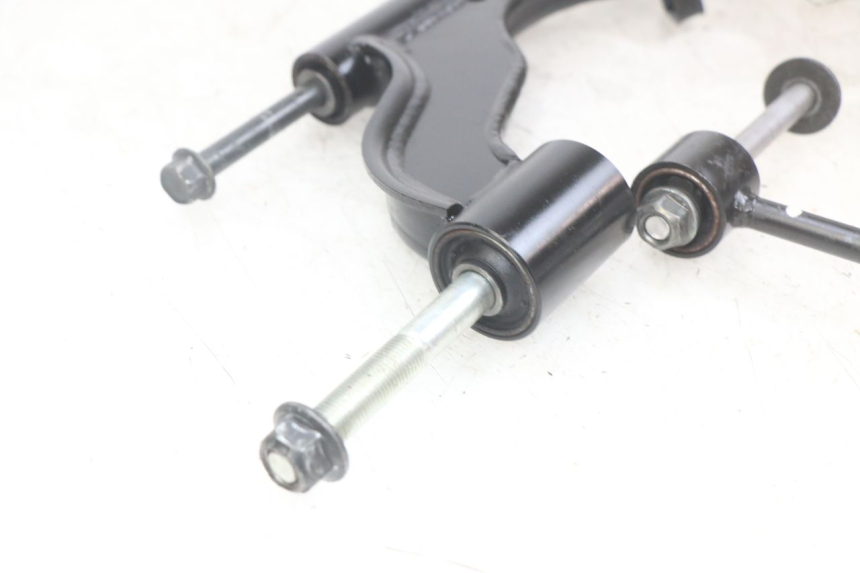 photo de SUPPORTO MOTORE YAMAHA X-MAX XMAX 125 (2010 - 2014)