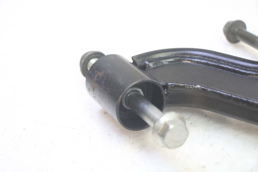 photo de SUPPORTO MOTORE YAMAHA XMAX X-MAX 125 (2006 - 2009) - Altra vista dell'articolo