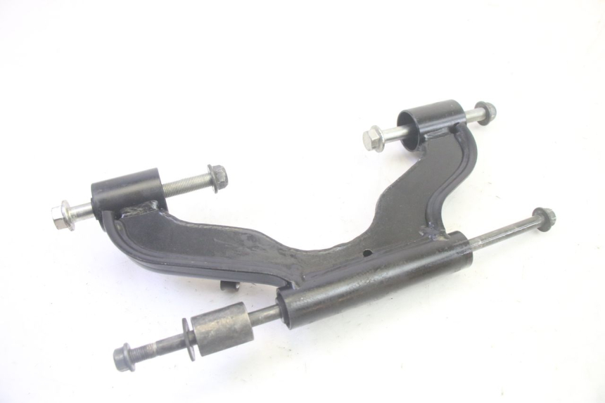 photo de SUPPORTO MOTORE YAMAHA XMAX X-MAX 125 (2006 - 2009) - Ricambio usato controllato