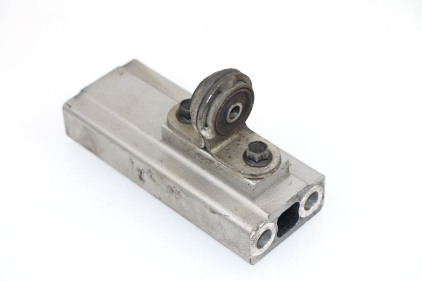 photo de SUPPORTO MOTORE YAMAHA FZ6 FAZER 600 (2007 - 2010)