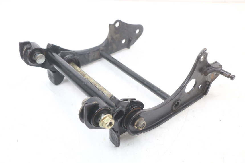 photo de SUPPORTO MOTORE YAMAHA YP MAJESTY 125 (2002 - 2006)