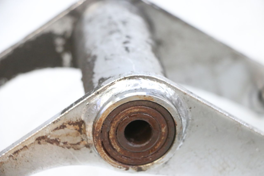 photo de SUPPORTO MOTORE KYMCO ZING 125 (1997 - 2003) - Altra angolazione