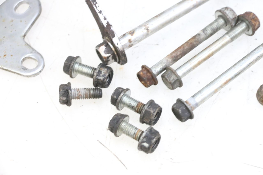 photo de SUPPORTO MOTORE KYMCO ZING 125 (1997 - 2003) - Stato della superficie e materiale